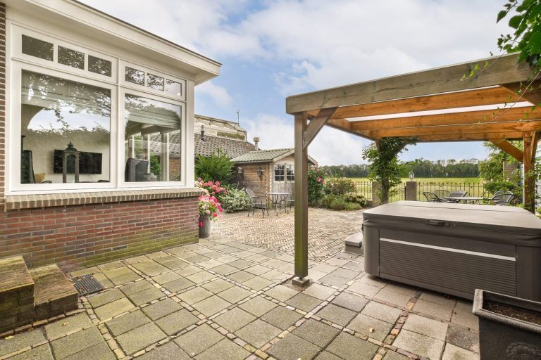 YAY Images ID: 96161016 | Warrington Van Hire | Central Warrington Van Hire | Call 01925 396 222 Hot Tub